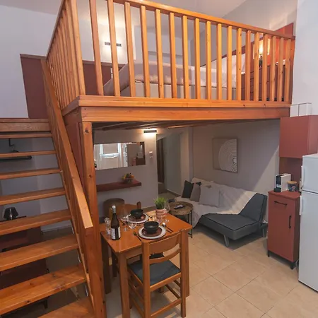 Solea 1 Min From Port 5 Min To *